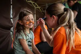 Malowanie twarzy i animacje dla dzieci na pikniku firmowym