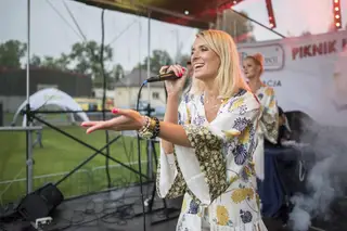 Artysta podczas imprezy integracyjnej dla firmy