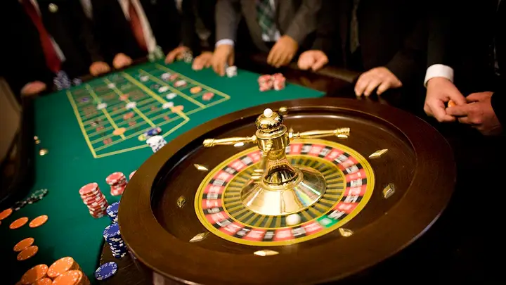 Stół do zabawy w Ruletkę z obsługą krupiera - Zobacz stół do zabawy w Ruletkę - dodatkowe ujęcie