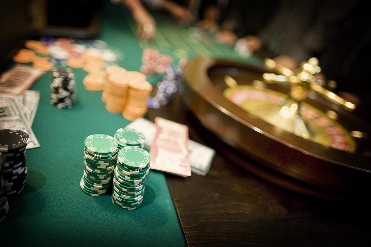 Stół do zabawy w ruletkę z obsługą krupiera - casino, casino wynajem
